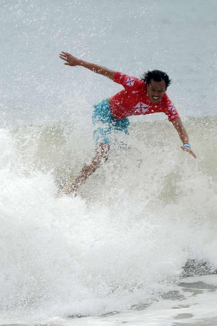 今年阳春鸡笼顶越野赛太火热!1400个参赛名额1天秒完