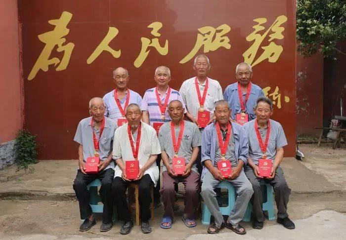 贵州一落马贪官这样耍特权：宿舍装KTV，安排下属陪自己喝酒唱歌